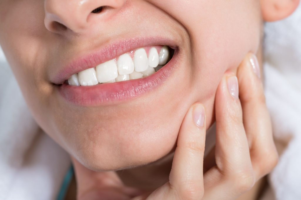 close-up-mouth-pain-lifetime-dental-blog